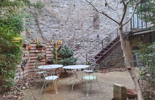 Le Lapin dans la Cour - Foto 9