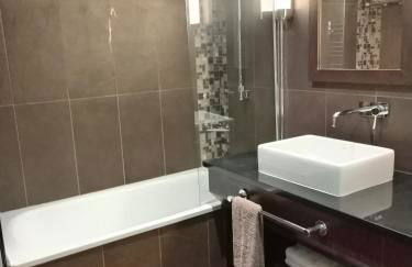 Suite Deluxe vue sur Golf - Photo 11