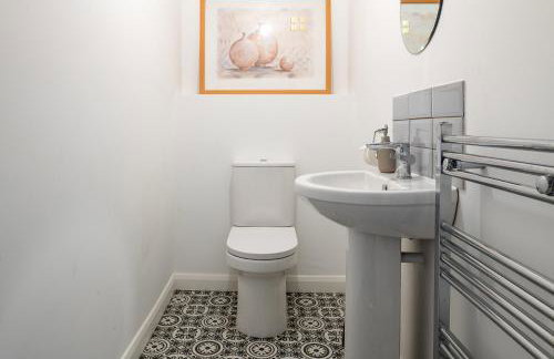 Spacious and modern family apartment, central and within walking distance to local amenities - Foto 23