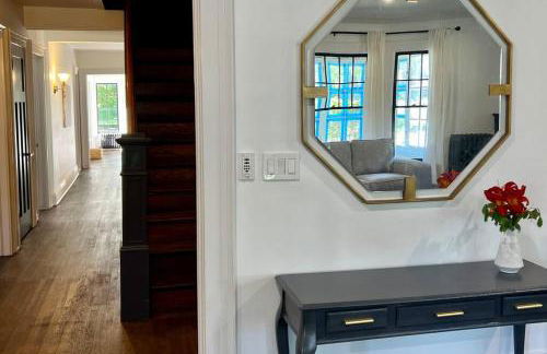 Historic Bulldog Bungalow - Foto 69