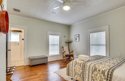 Large Group Getaway in Georgetown with Private Pool! - Foto 33