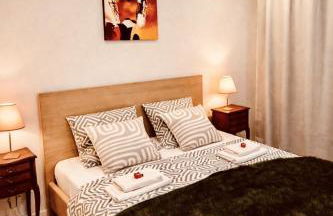 LE HAVRE D'ATHENA - Grand appart, jardin privé, abri vélos & accès rapide A61 - Foto 8