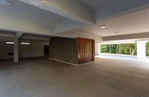 Refúgio de Luxo e Piscina à beira do Passaúna - Photo 17