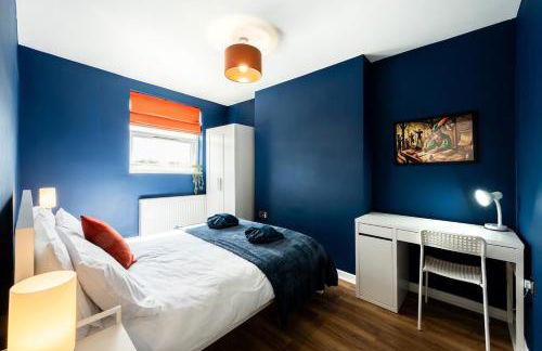 Spacious 4-Bed Apartment · Sleeps 6 · City Centre - Foto 14