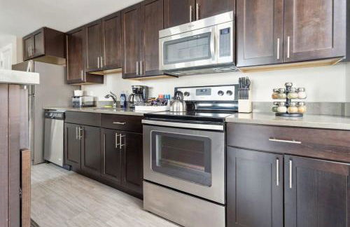 2BR Downtown Luxury Getaway - Foto 16