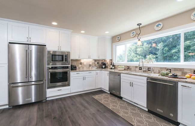 Anchor's Retreat by Avantstay Gorgeous Clift Top Views w/ Incredible Patio - Photo 9