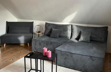 Ferienwohnung - Balkon - Netflix - Parkplatz - Kingsize-Bett - 6 Personen - Foto 2