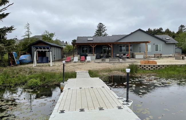 Gearhart Lakefront Oasis - Foto 64