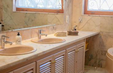 Villa Altozano with pool, barbeque, large garden, and fantastic sea views - Foto 27