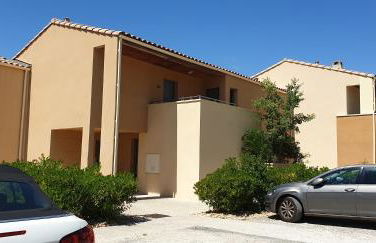 Côté Golf, bel appartement RDC avec terrasses dans Golf, piscine, tennis, à 5mn de l'Isle sur la Sorgue - Foto 20