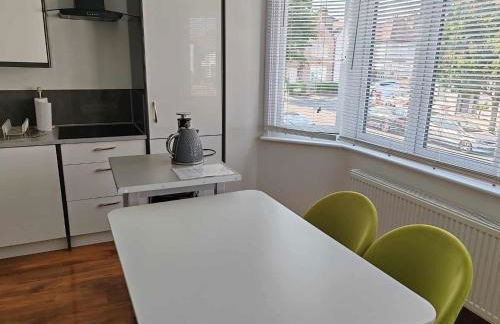 Two bedroom apartment in Dollis Hill - Foto 10