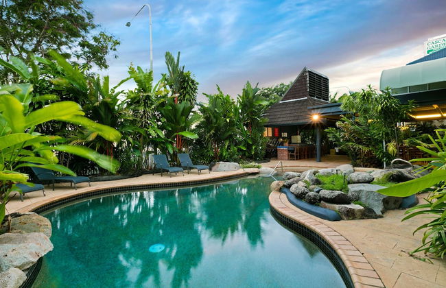 Cascade Gardens - Photo 1