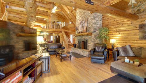 Fire Pit and Hot Tub Lakeside Cabin on 2 Acres! - Foto 5