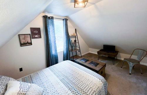 On the Rocks - A Modern Home with Decks and Views - Foto 11