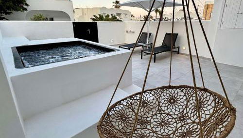 Nostos Suites Kamari - Foto 4