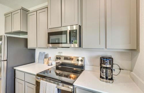2 Mi to Dtwn Dining! Pet-Friendly Temple Townhome - Foto 11