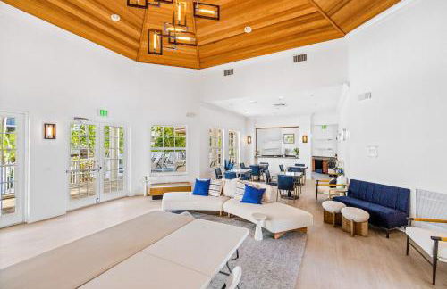 Luxury Condo in Regatta - Photo 25