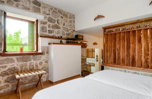 Traditional Stone House Adrian - Photo 61