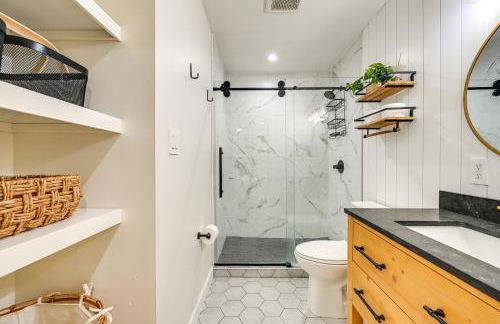 Modern Naples Duplex Home about 6 Mi to Beach! - Foto 16