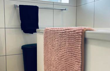 Absolutely Beautiful Hemel Hempstead 2-bedroom for 1-5 Guests - contractors welcome - Foto 9