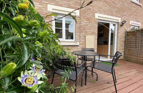 2 Bed House in Hampton - Free parking - Foto 2