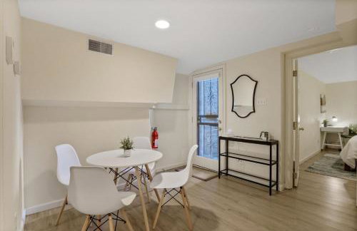 NEW Classy Dupont-Logan Apt Parking - Foto 13