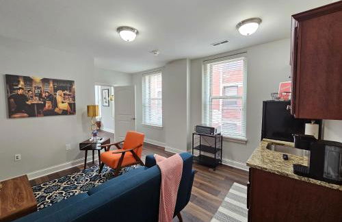 Luxurious 1 Bed 1 Bath Stay at the Historic Inman - Foto 3