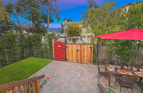 Downtown Villa by Paradise Retreats - Photo 21