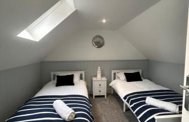 The Loft and The Den Apartments - Photo 38