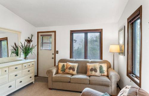 Lily Bay Lodge by Simple Life Rentals - Photo 12