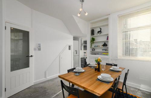 Asher Suite - Cozy 2BR Home with Parking & WIFI - Foto 39