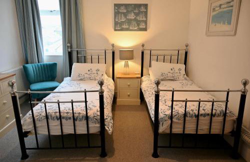 Glan y Mor, Sleeps 20, 8 Bedrooms, 8 Bathrooms, Seafront, Criccieth - Foto 24