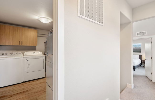 Elegant Oasis - Fireplaces, King Beds, Mtn Views! - Foto 28