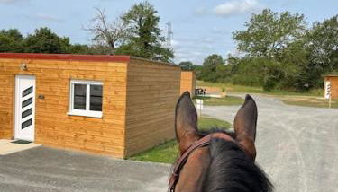 Les Chalets du Mancel : Studio June - 24H du Mans - Bouleries Jump - - Photo 4