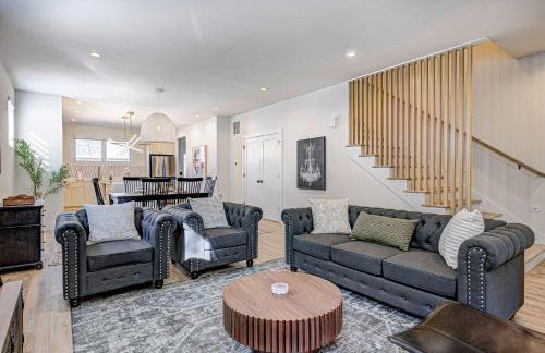 Stylish Getaway with Hot Tub-Near Downtown Indy-Family Friendly - Foto 4