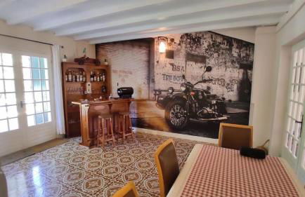 4 Bed-Sleeps 8-Aircon-Garden-Pool-Parking - Foto 13