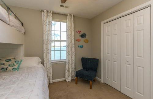 House #04 - Happy Camper-(No Pets) -Private Pier - Photo 26