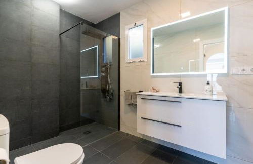 rentafive - Vistas al mar - Chalet - 2 Terrazas - Foto 14