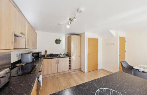 Cosy Retreat in Ashford city centre with Hot tub - Foto 10