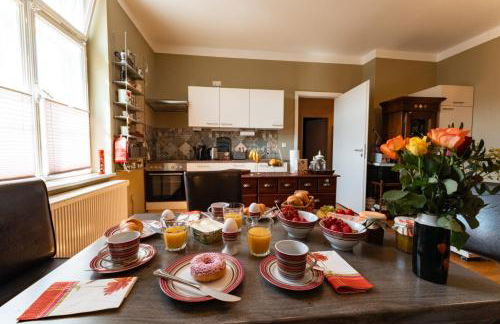 AAB Apartment 80qm mit 2 Schlafzimmern, Self-Check-in mit Wlan und gratis Parkplatz am Haus - Foto 10