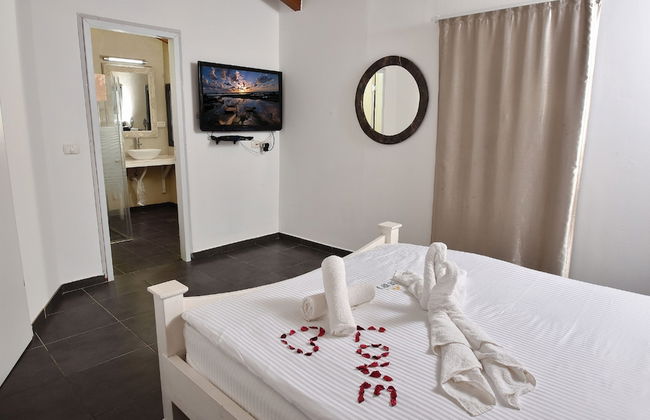 Niflaot Hagolan - Photo 5