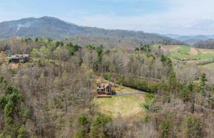 Private Retreat w/ Hot Tub, Amazing Views, Game Room Silver Spoon by Avantstay - Foto 62