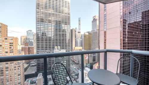 Midtown 2BR w Pool Gym Roof nr Subway NYC-385 - Foto 4, Other