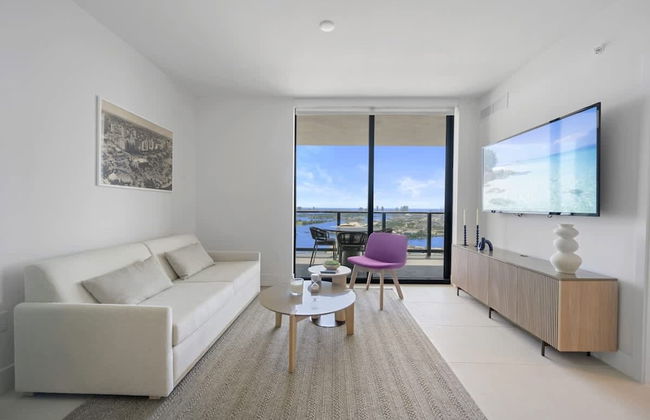 Delightful 3br in Downtown Miami - Photo 29