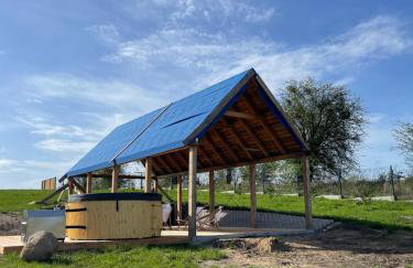 Rumiane pola - stodoła na Mazurach z widokiem na jezioro - Foto 75