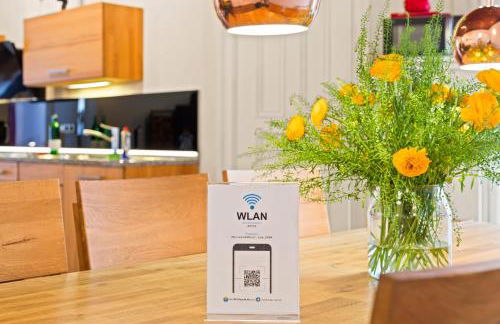 1,399 sq ft Historic Landmark, Checkpoint Charlie - Foto 19