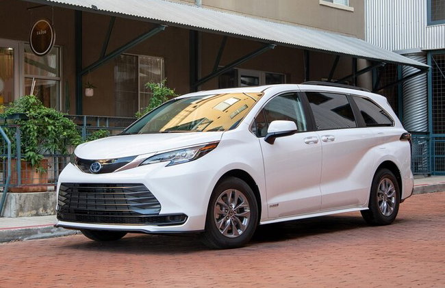 Sharjah hotel to Dubai Airport (DXB) - Departure Private Transfer - Photo 2