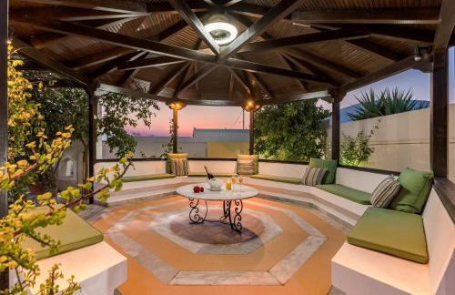 Renko Royal Villa - Private Infinity Pool & Garden - Athens Riviera - Foto 8