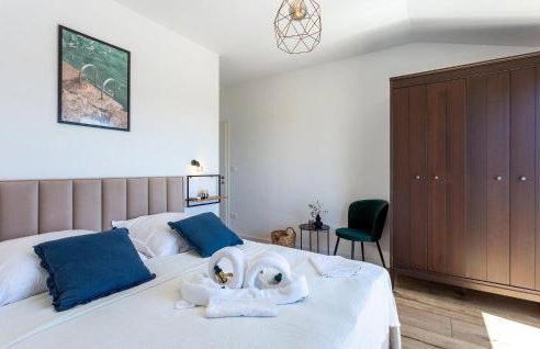 4 Bedroom Cozy Home In Marcana - Foto 30