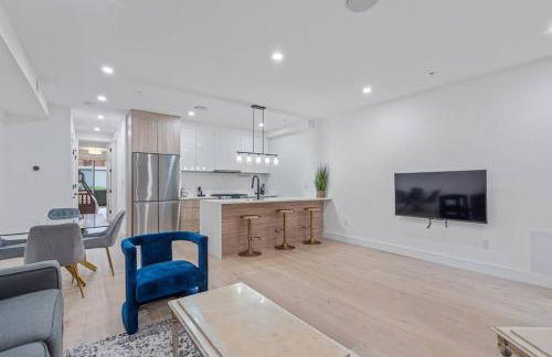 Charming Oasis in DC near Metro with Fenced Backyard Free Parking and WIFI Capitol View1 - Foto 24